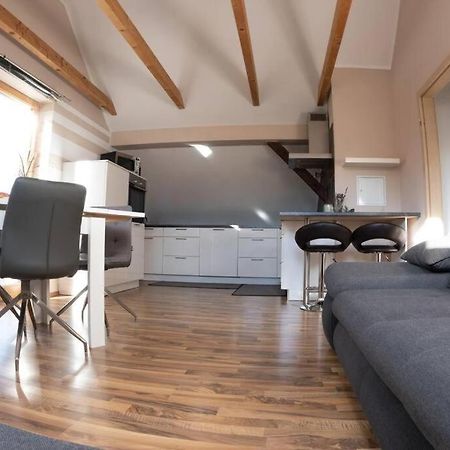 Moderne, Gemuetliche Dg-Wohnung In Ruhiger Lage Neunburg vorm Wald Buitenkant foto