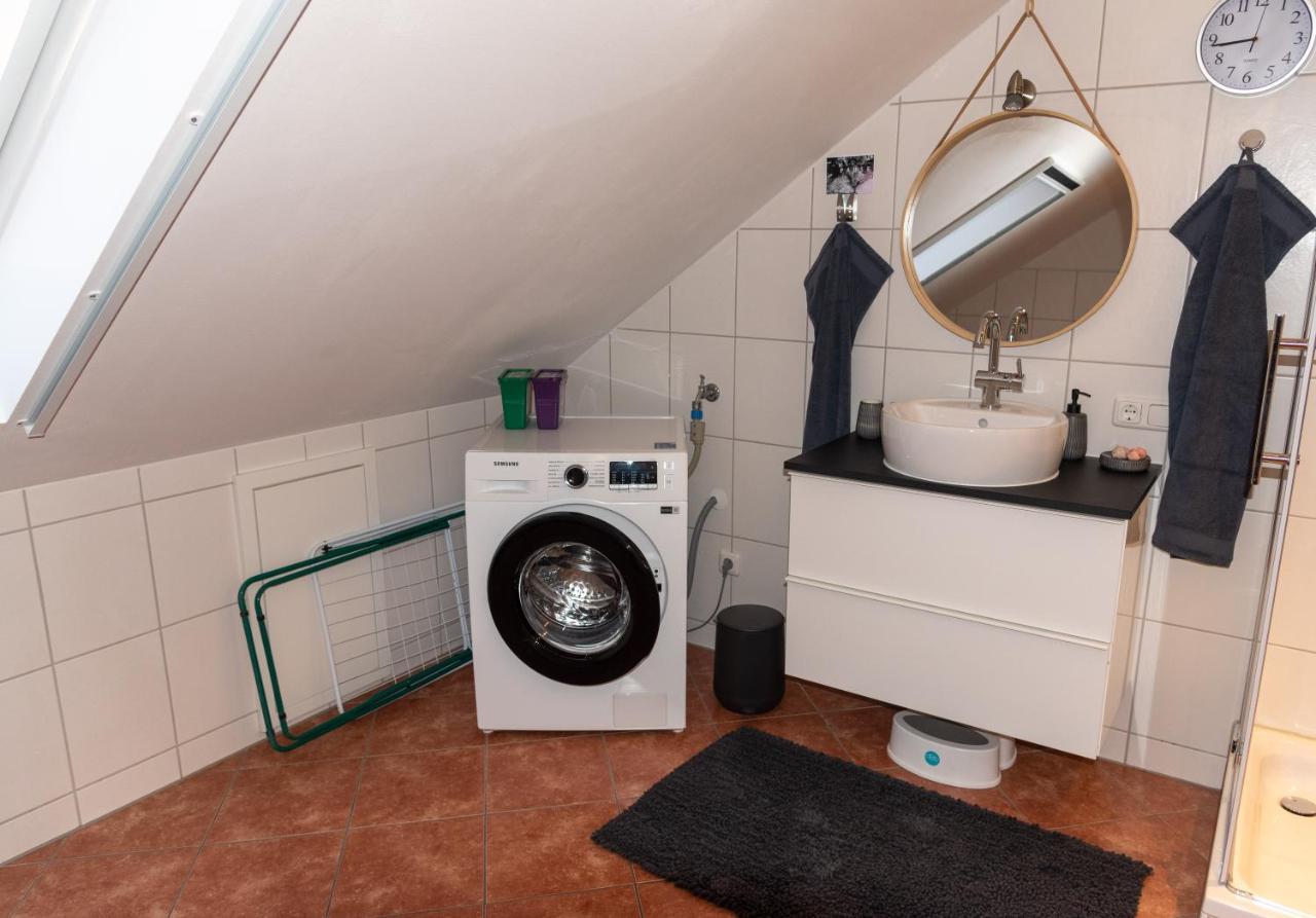 Moderne, Gemuetliche Dg-Wohnung In Ruhiger Lage Neunburg vorm Wald Buitenkant foto